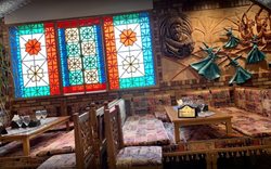 کافه رستوران سنتی قصر ایرانیان