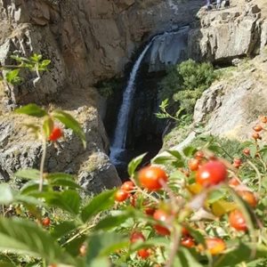 میانه-آبشار-روستای-بلوکان-432986