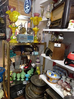 گالری آنتیک عتیق اصفهان