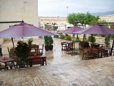 شیراز-کافه-رستوران-سنتی-جیران-436827