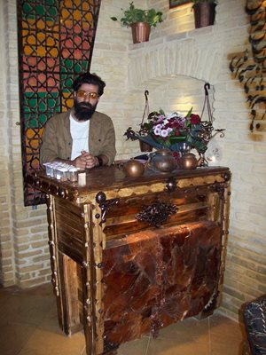 شیراز-کافه-رستوران-سنتی-جیران-436866