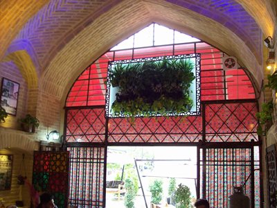 شیراز-کافه-رستوران-سنتی-جیران-436872