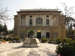خانه تاریخی تیمورتاش (موزه جنگ)