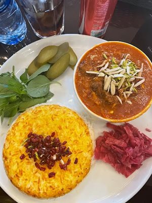 مشهد-کافه-اسپرلوس-443269