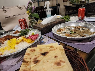 مشهد-رستوران-سنتی-عمارت-فیروزه-443877