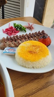 نوشهر-رستوران-ساحلی-آفتابگردان-449891