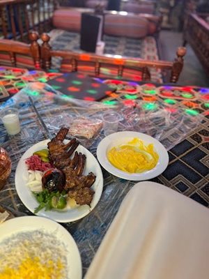 اصفهان-رستوران-نقش-جهان-450294