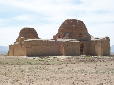 سروستان-کاخ-ساسانی-سروستان-461028