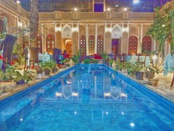 هتل ادیب الممالک یزد (خانه تاریخی ادیب الممالک)