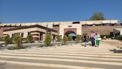 تهران-دریاچه-و-باغ-هنر-تهران-463857