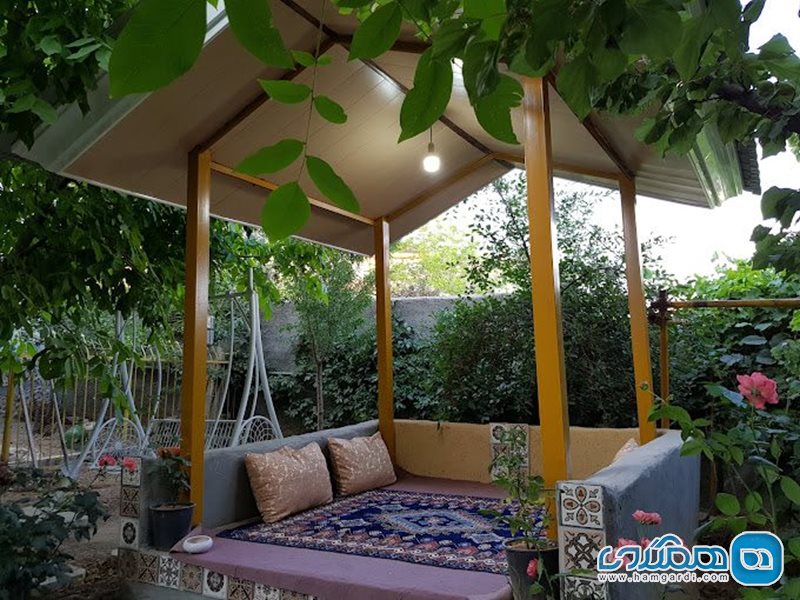 اقامتگاه بومگردی روژان