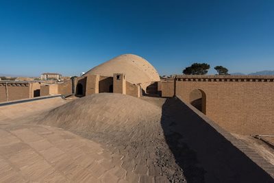 یزد-دبیرستان-ماندگار-ایرانشهر-469746