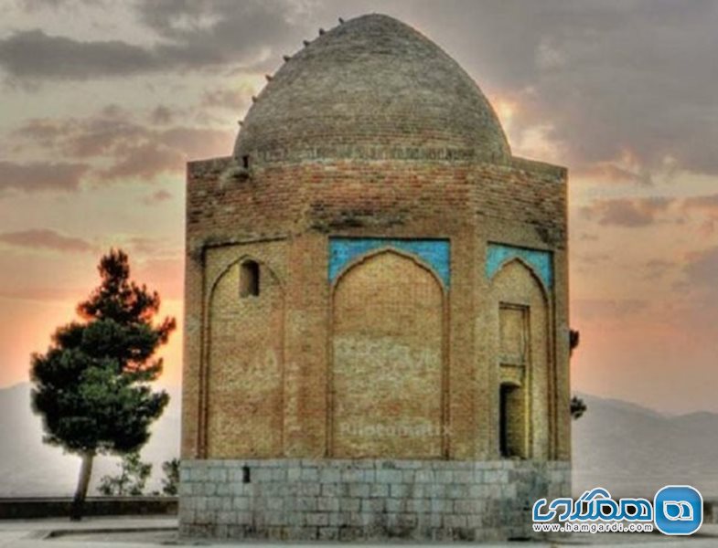 آرامگاه مالک