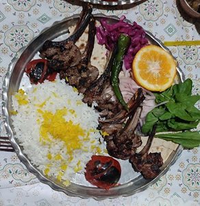 تهران-سفره-خانه-سنتی-سپیدار-472793