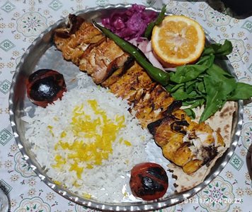 تهران-سفره-خانه-سنتی-سپیدار-472792