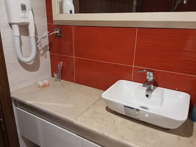 لاهیجان-هتل-شهرزاد-475390