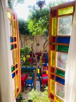 شیراز-اقامتگاه-بومگردی-عمارت-هفت-رنگ-477595