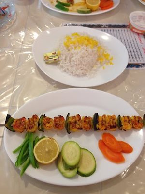 کیش-رستوران-عمو-اکبر-478056