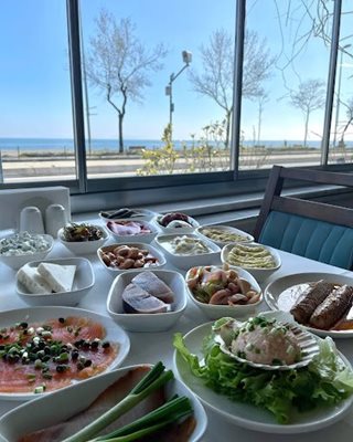استانبول-رستوران-کاریشما-سن-استانبول-481006