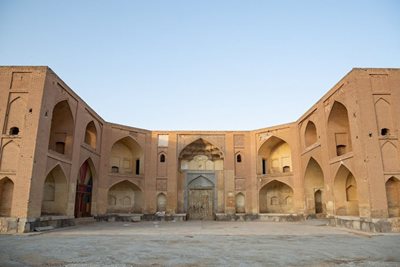 کاروانسرای مهیار شهرضا