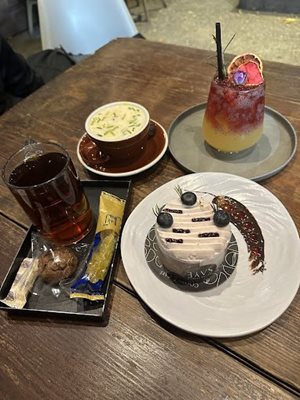 رشت-کافه-کتاب-سایه-رشت-486670