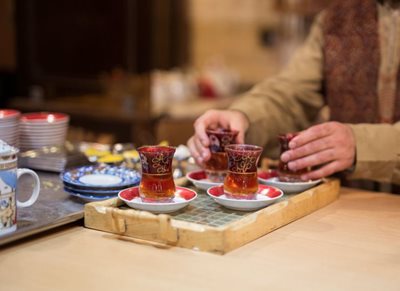 اصفهان-کافه-رستوران-رومانس-اصفهان-489003