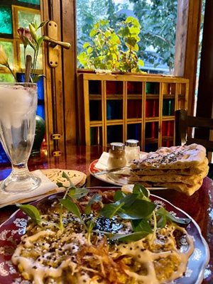 اصفهان-شربت-خانه-بهارنارنج-اصفهان-489029