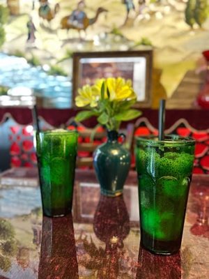اصفهان-شربت-خانه-بهارنارنج-اصفهان-489036