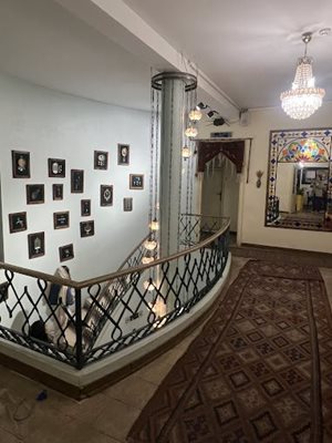 تهران-کافه-عمارت-جهان-کوچک-من-493512
