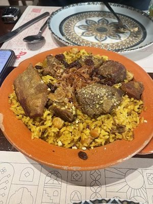 تهران-کافه-رستوران-ضیافه-493690