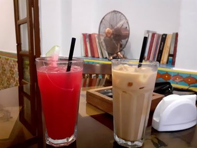 تهران-کافه-کتاب-دارالخلافه-493809