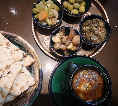نوشهر-رستوران-نرگس-خاتون-495441