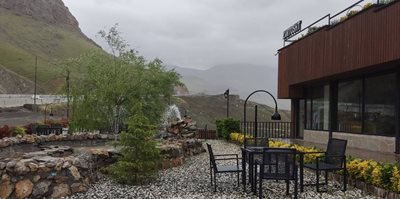 رستوران زرتشت سنندج