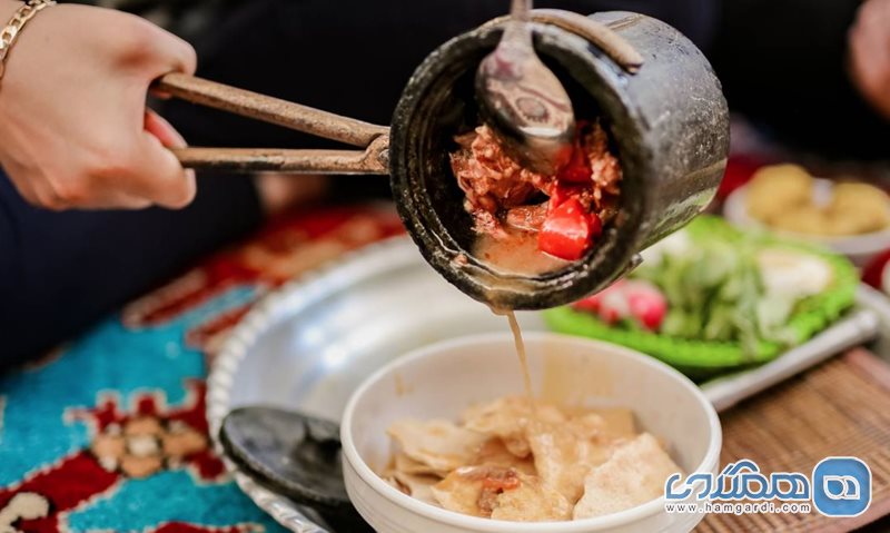 سفره خانه سنتی چلچراغ