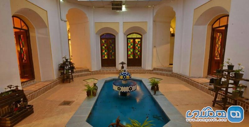 رستوران عمارت دربار بیرجند