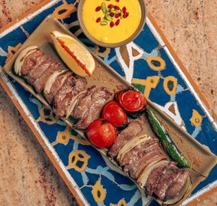 اصفهان-رستوران-ترمه-و-طاووس-اصفهان-516832