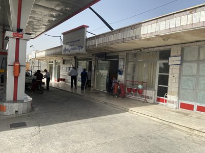 پل-دختر-جایگاه-سوخت-معمولان-516879