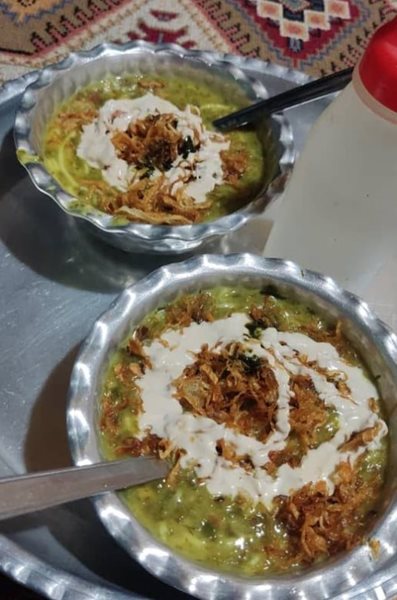 باغ رستوران شب های اصفهان