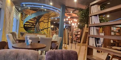 رشت-کافه-گالری-چنار-رشت-518395