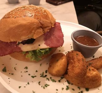 یزد-کافه-رستوران-پترا-یزد-518522