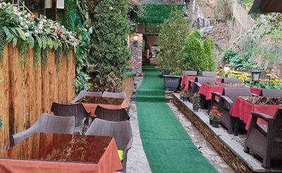 فشم-رستوران-آبشار-میگون-518538