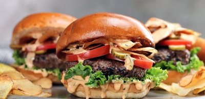 بوشهر-کافه-رستوران-اسکای-لند-بوشهر-518689