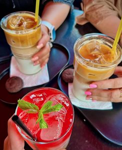 تهران-کافه-رستوران-تراس-پارک-518732