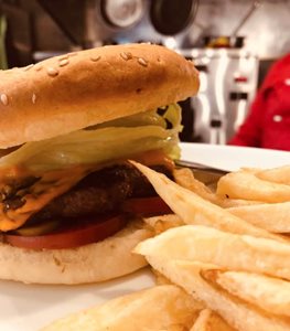 تهران-کافه-لیو-گیشا-519145