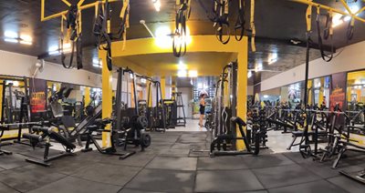 قم-باشگاه-بدنسازی-فیت-استایل-قم-519267