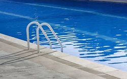 استخر ونک پارک