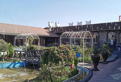 رفسنجان-رستوران-لوکس-طلایی-رفسنجان-519687