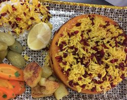 تهیه غذای درخشان فولادشهر