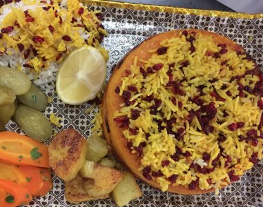 فولاد-شهر-تهیه-غذای-درخشان-فولادشهر-519775