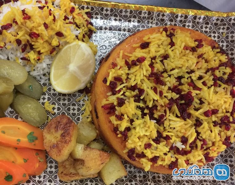 تهیه غذای درخشان فولادشهر